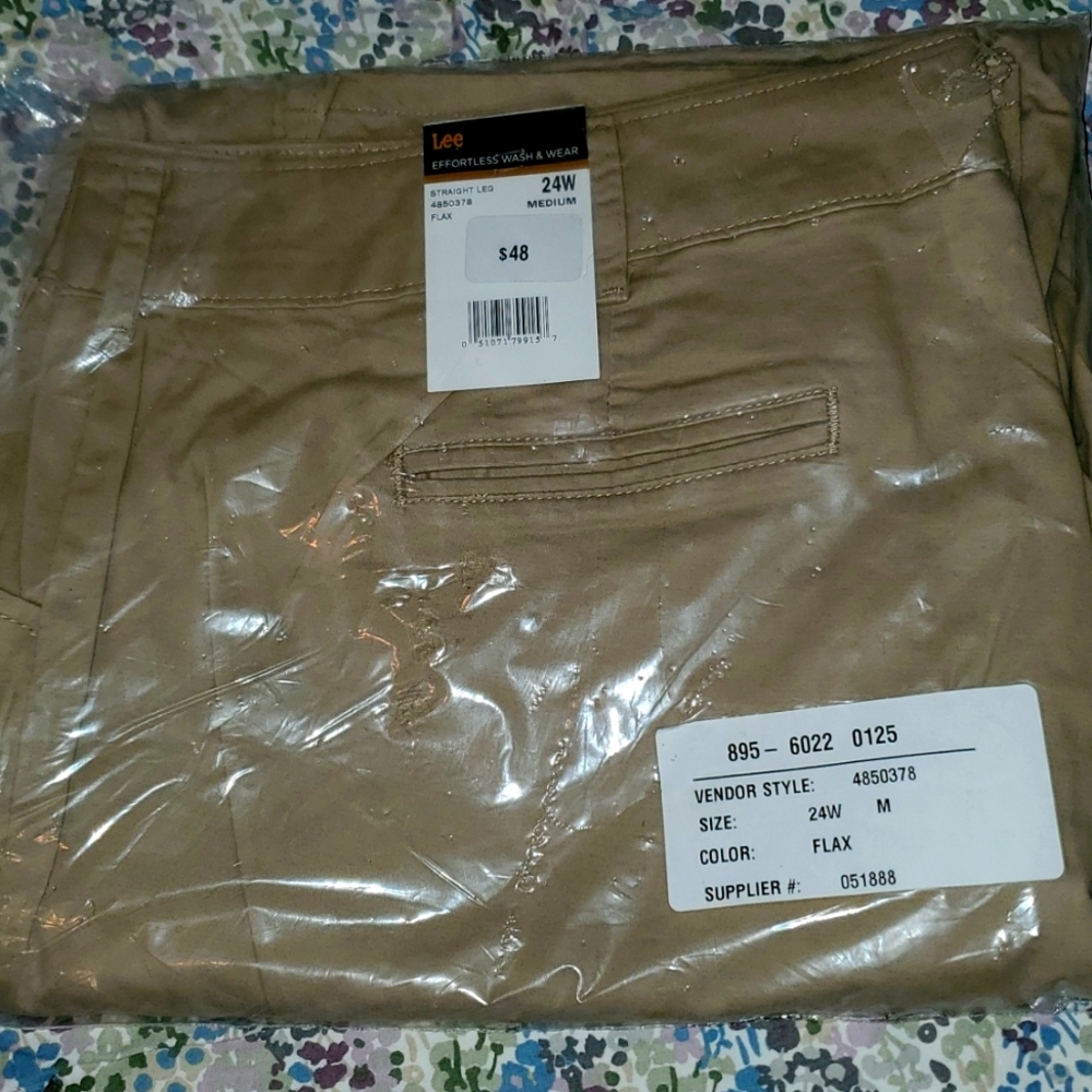 NWT NIB Lee Women's Khaki Pants 24W Flax